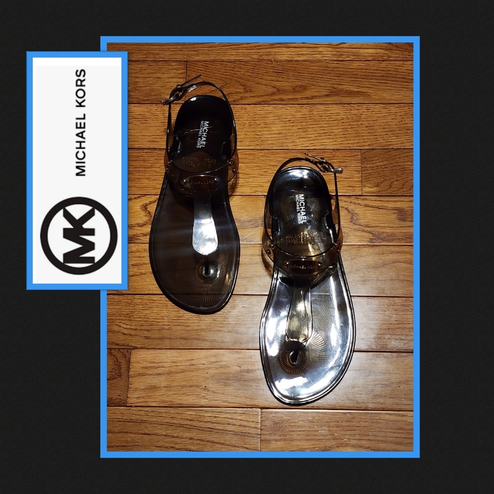 🦋 Michael Kors Signature Plate & Jelly Sandals